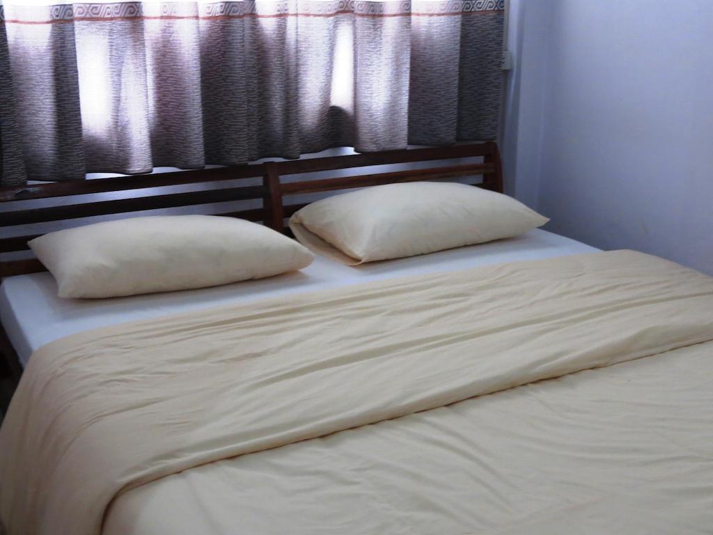 Kingmala Guesthouse Luang Namtha Værelse billede